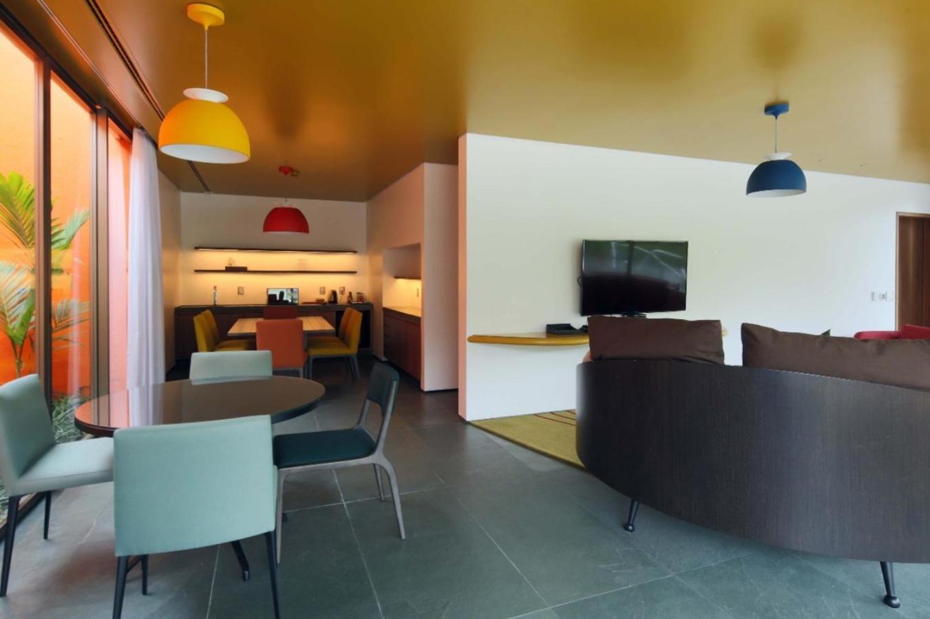 Unique Garden Hotel Mairiporã Стая снимка