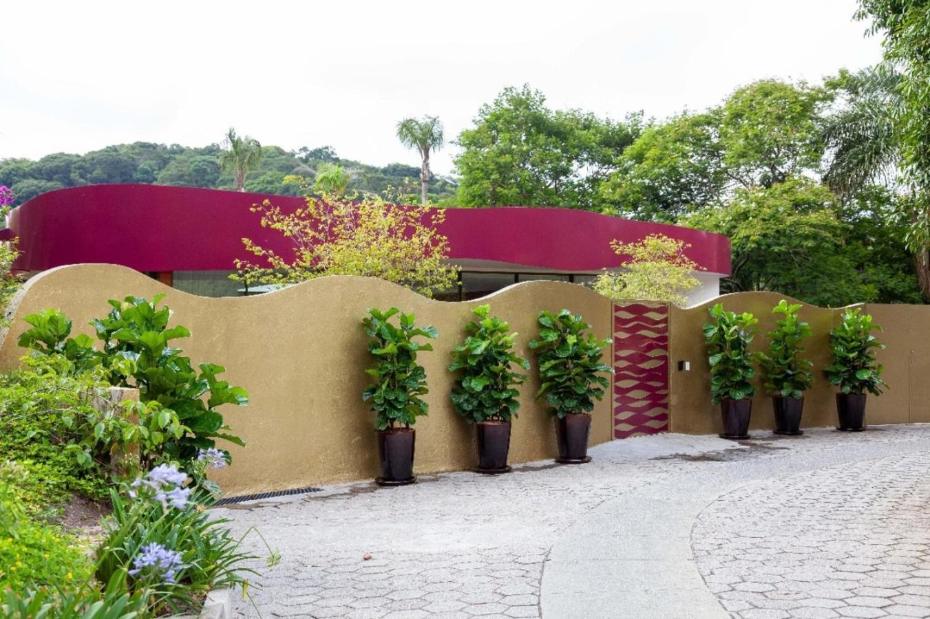 Unique Garden Hotel Mairiporã Стая снимка